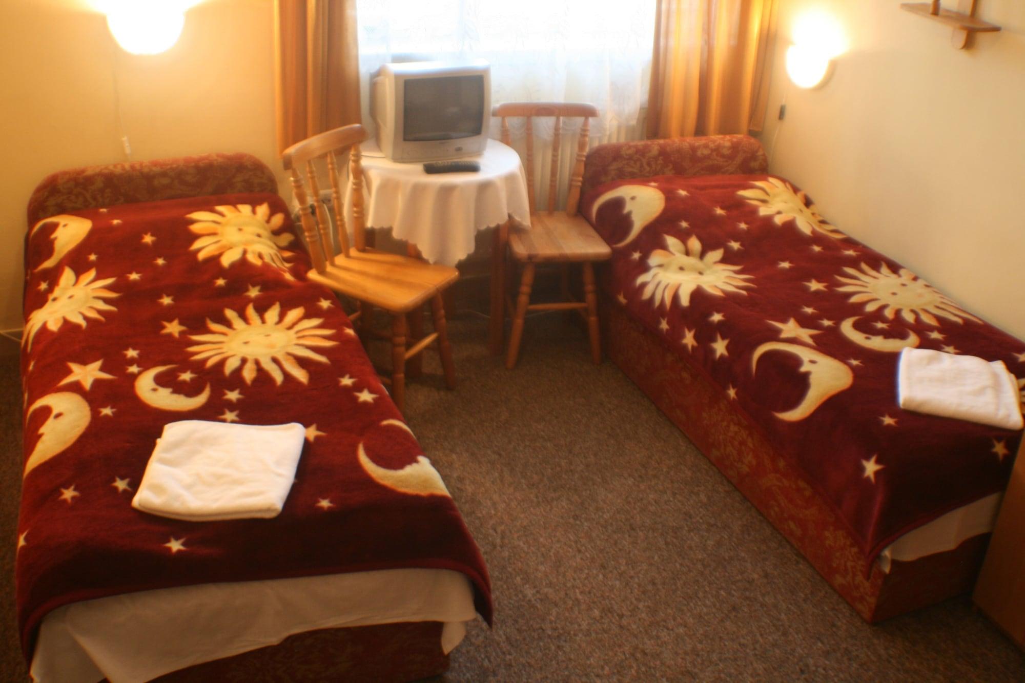 Hotel Daisy Budget Kraków Exteriör bild