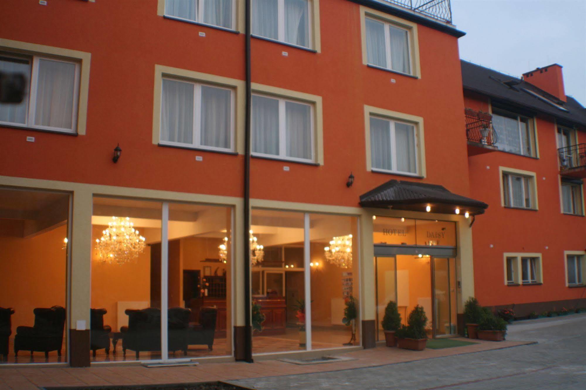 Hotel Daisy Budget Kraków Exteriör bild