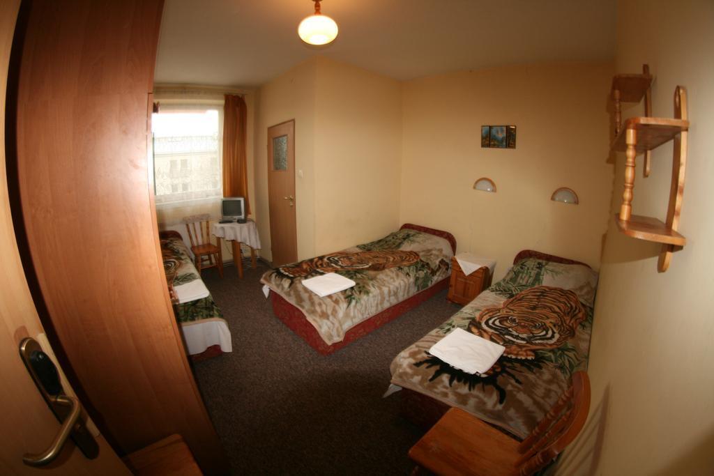 Hotel Daisy Budget Kraków Exteriör bild